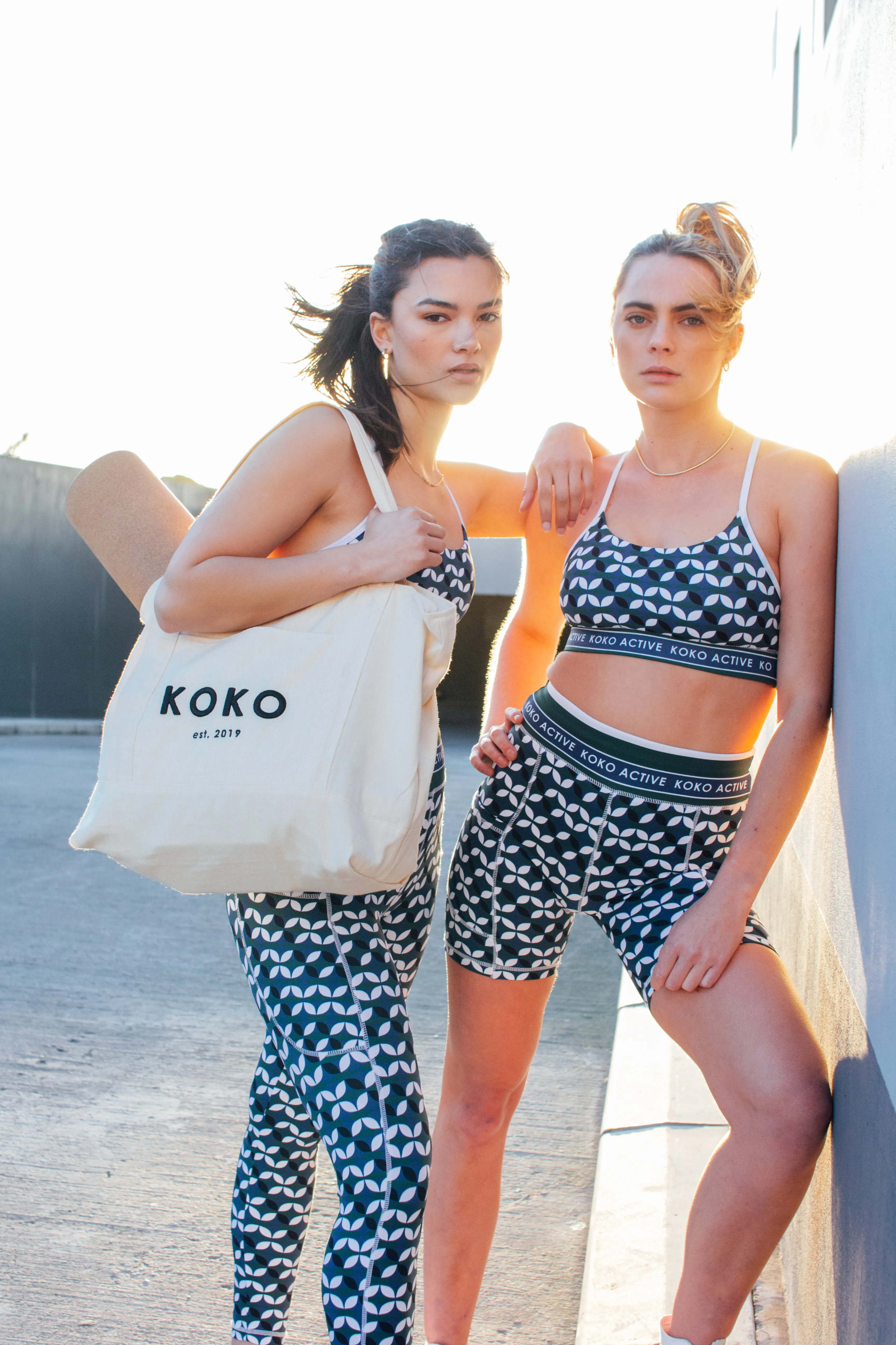 RETRO GRADE Shorty Shorts