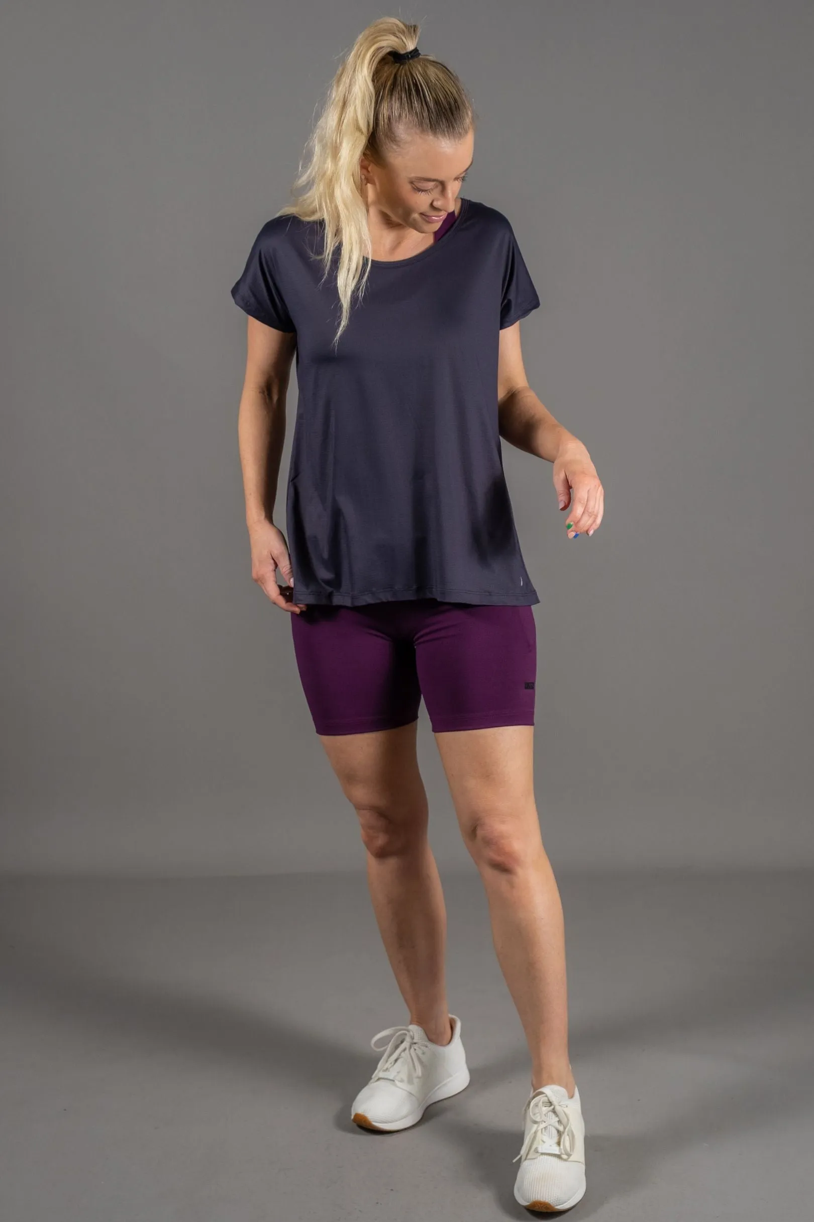 Rise Cut-Out Tee - Black
