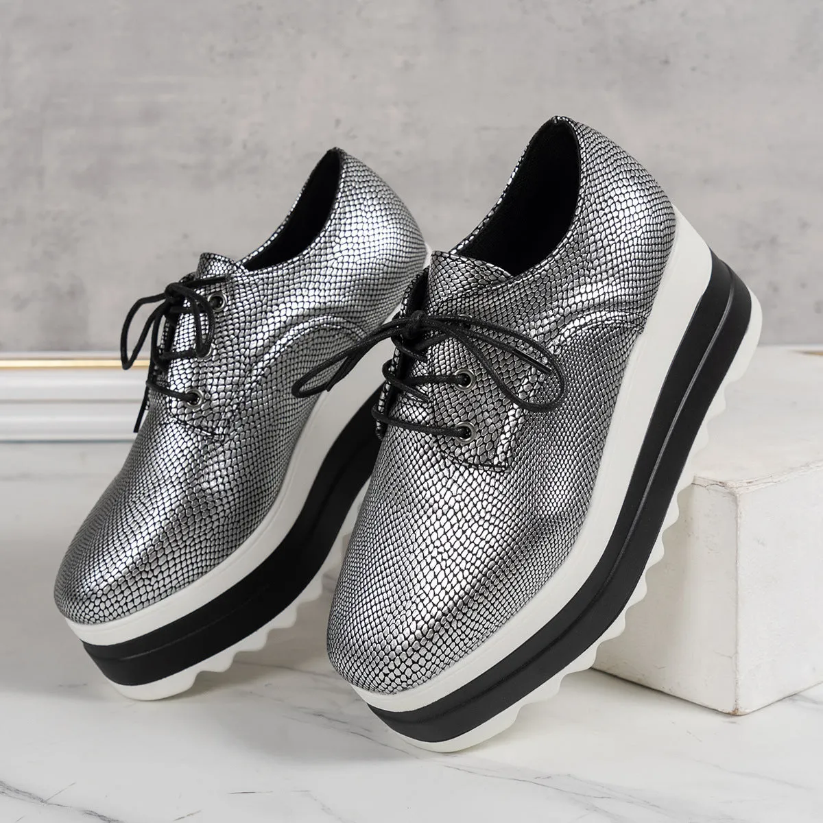 Round Toe Lace-up Platform Thick Bottom Shoes