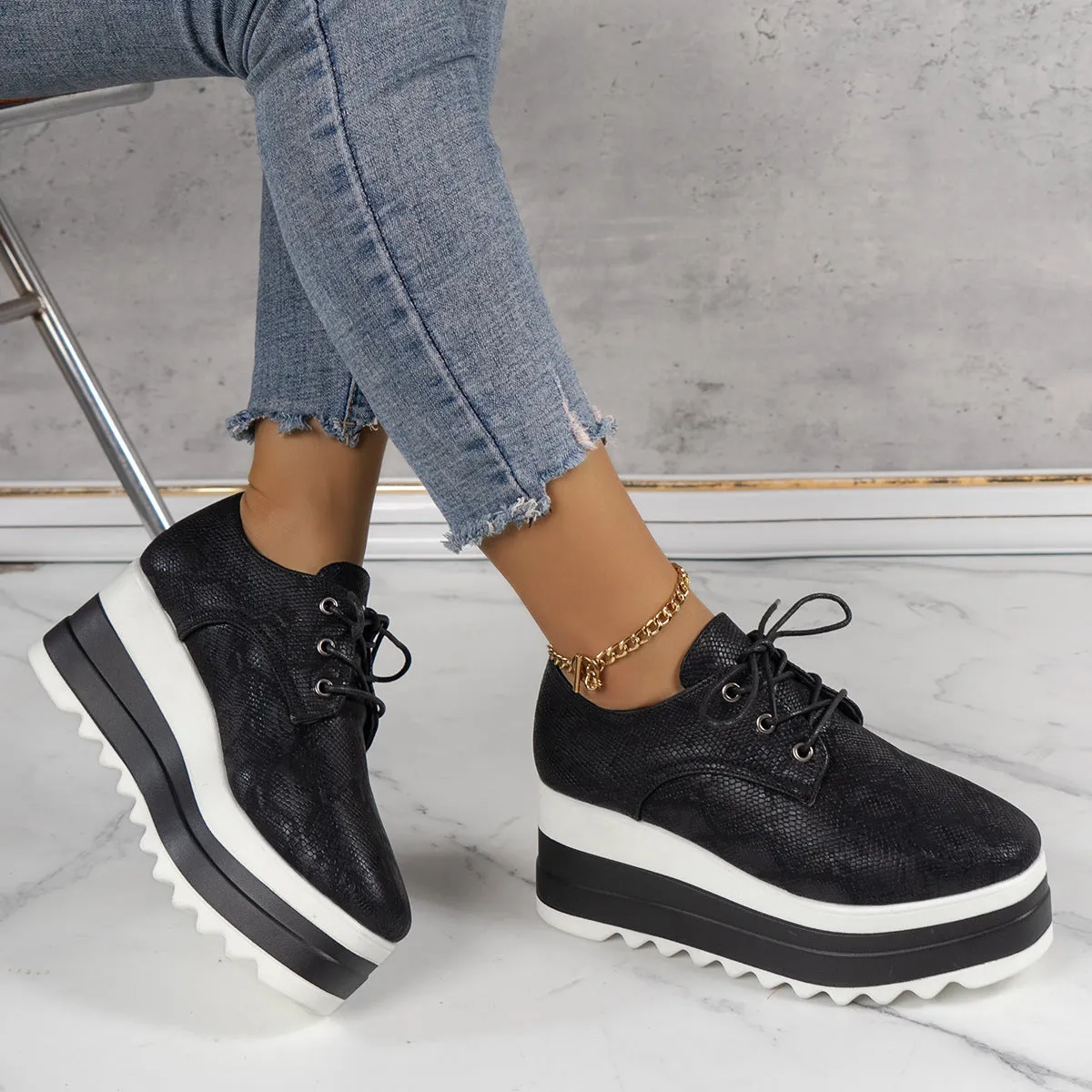 Round Toe Lace-up Platform Thick Bottom Shoes