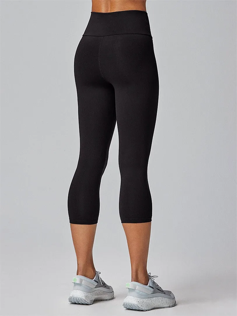 Running Bare Wots Karma Ab-tastic 3/4 Legging - Black/Bubble