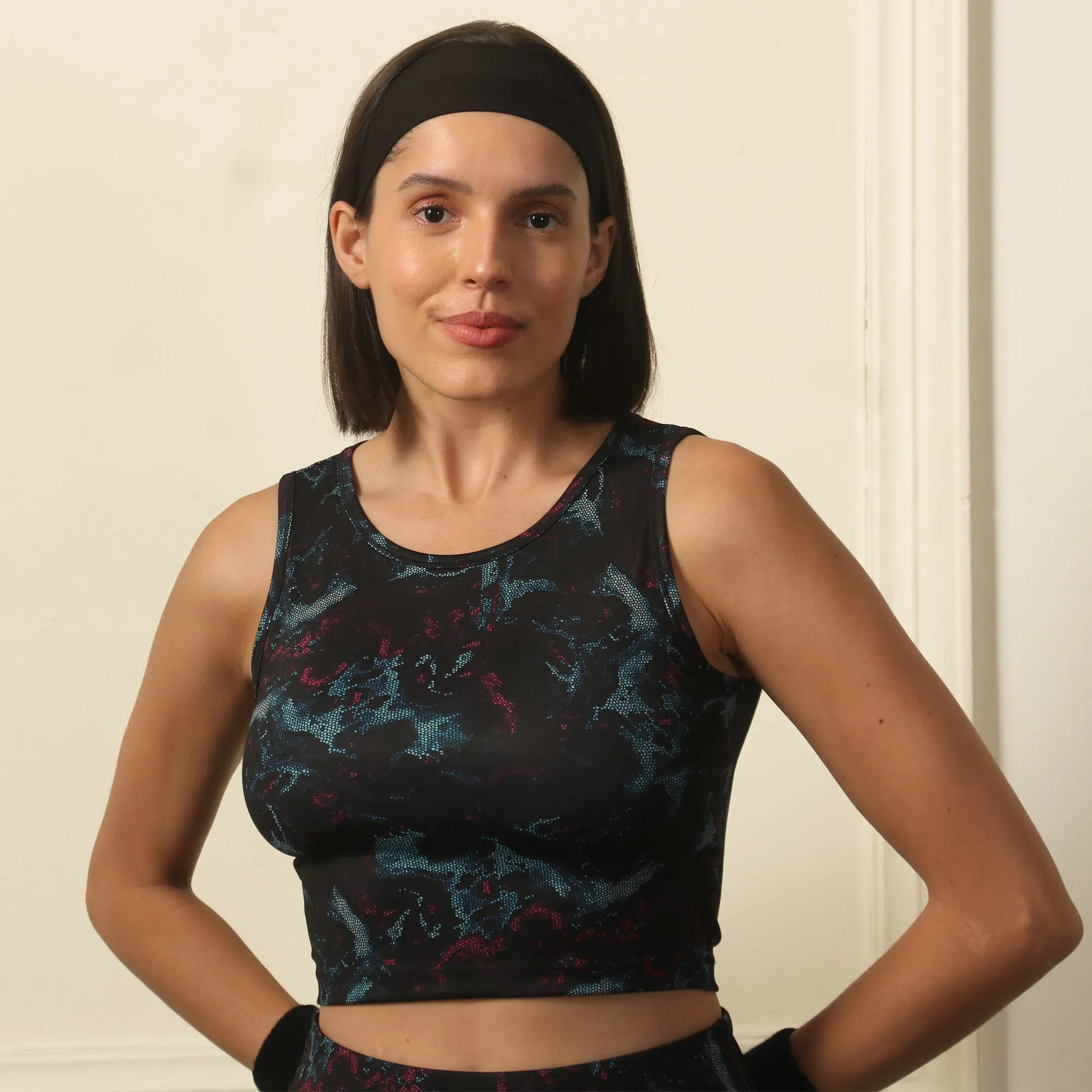 Sleeveless Activewear Printed Sports Crop Top