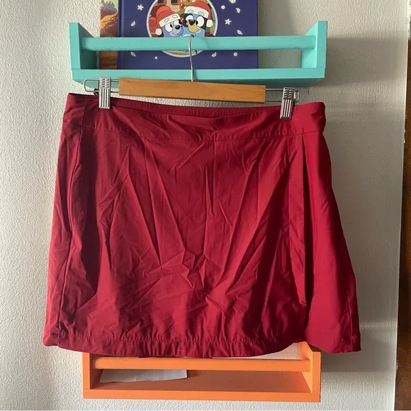 Spanx Sunshine Skort in Dark Cherry