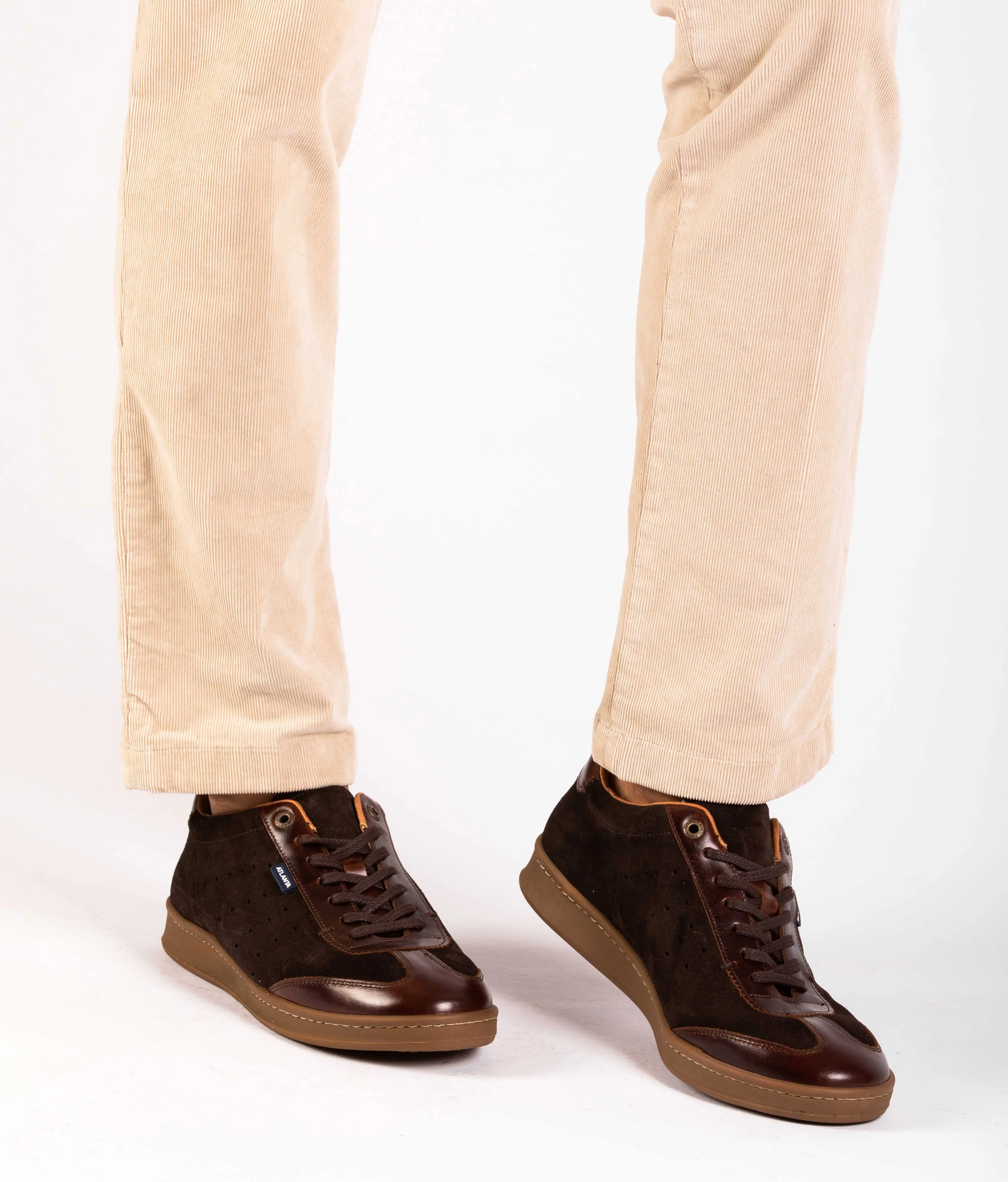 T-Sneakers - camurça castanha escura e pull up