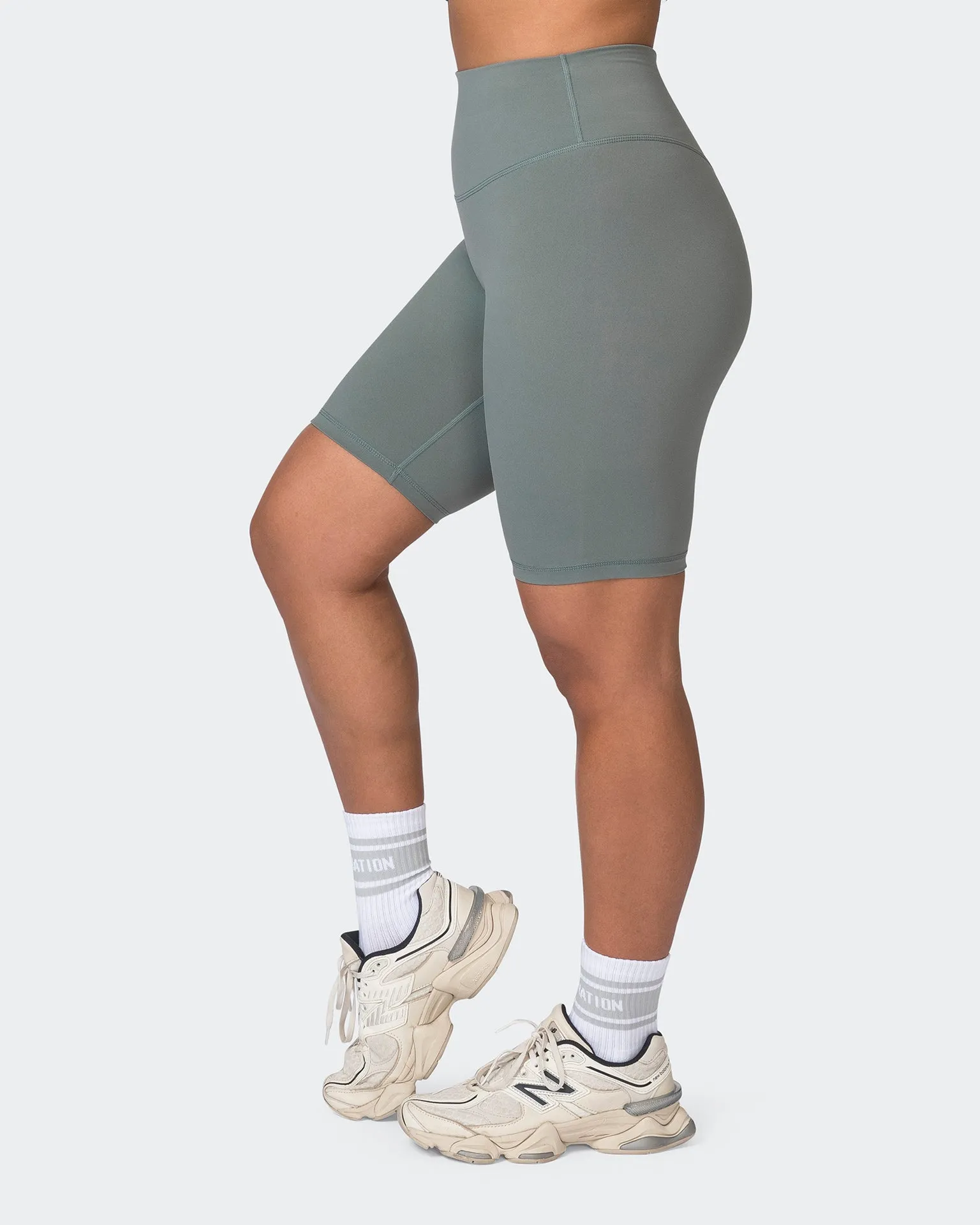 Ultra Signature Referee Length Shorts - Botanica