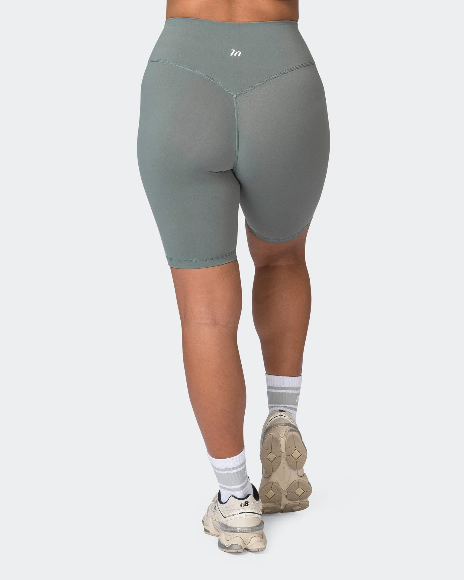 Ultra Signature Referee Length Shorts - Botanica