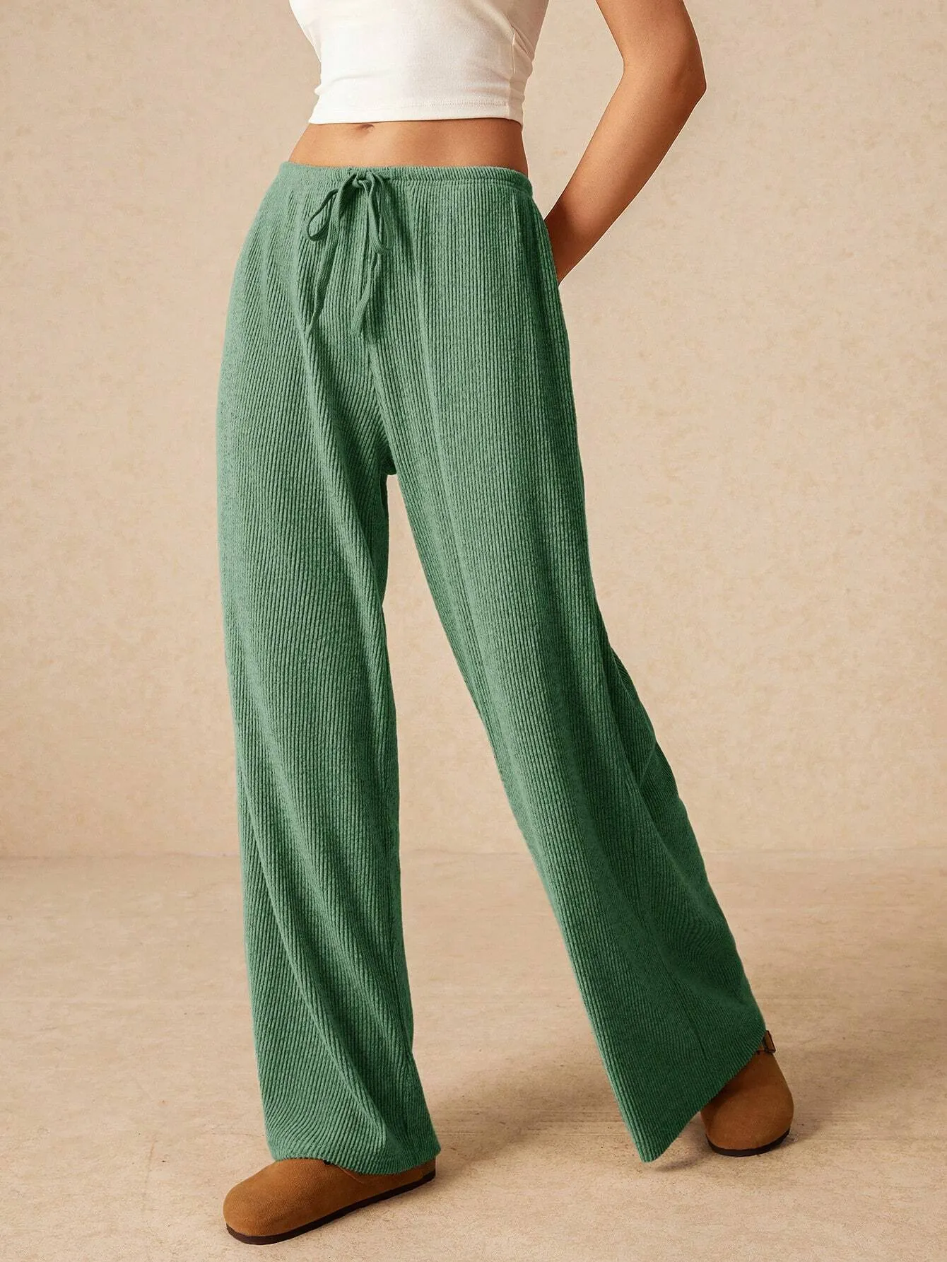 Wide-Leg Low-Rise Sweatpants – Casual & Comfortable Loungewear