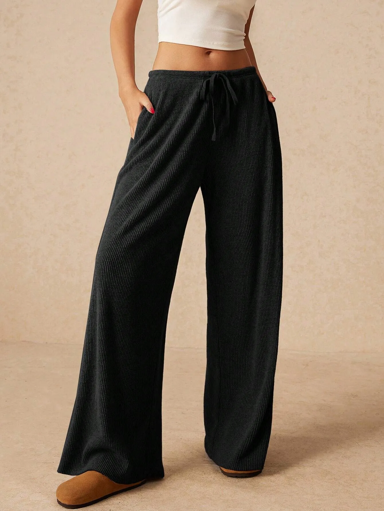Wide-Leg Low-Rise Sweatpants – Casual & Comfortable Loungewear