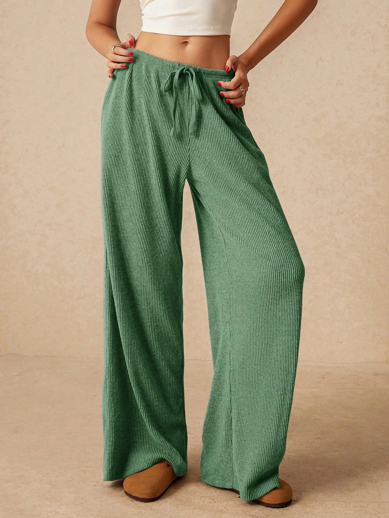 Wide-Leg Low-Rise Sweatpants – Casual & Comfortable Loungewear