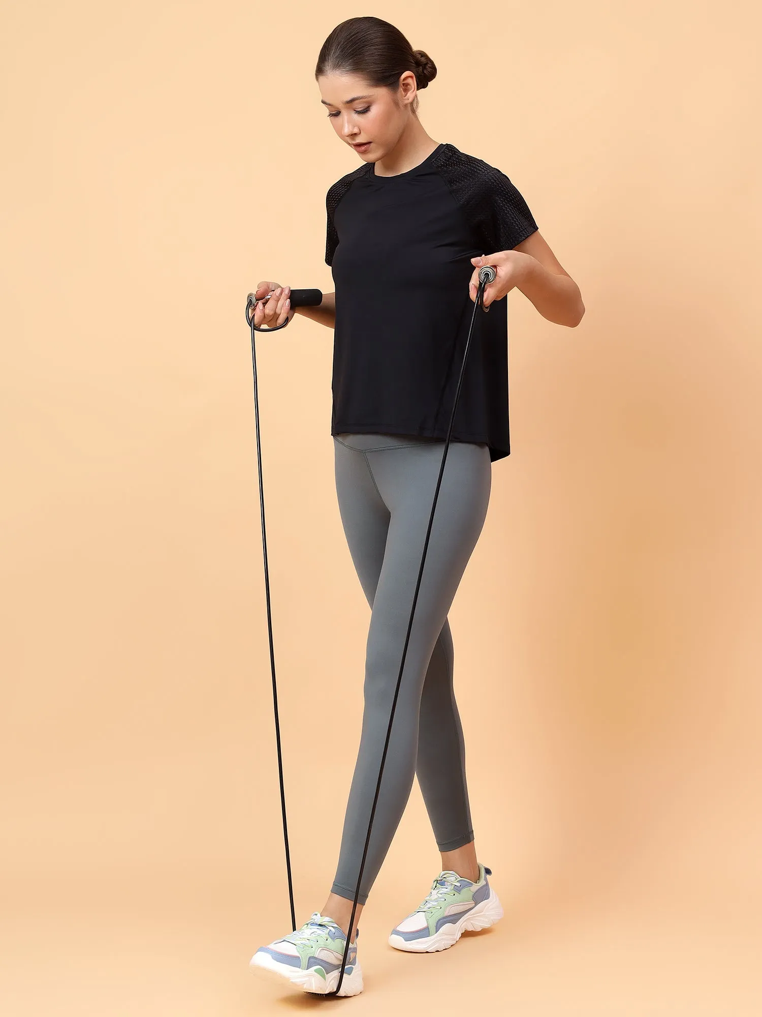 Women's Black Training or Gym Solid T-shirt