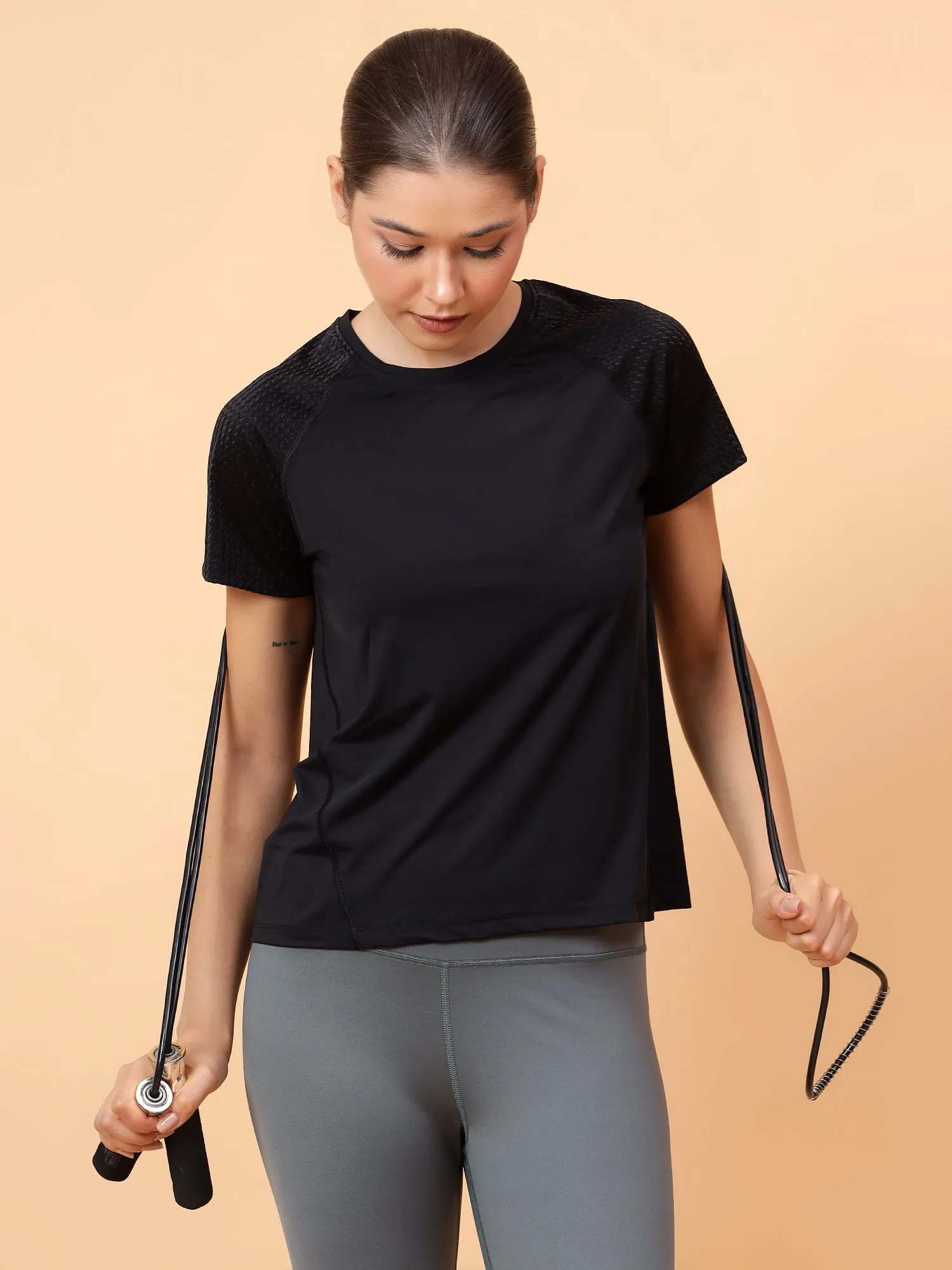 Women's Black Training or Gym Solid T-shirt