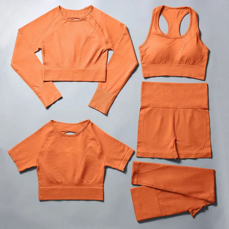 Women's Seamless Yoga Set - Plain High Waist Crop Top and Peach Hip Shorts Leggings Set
