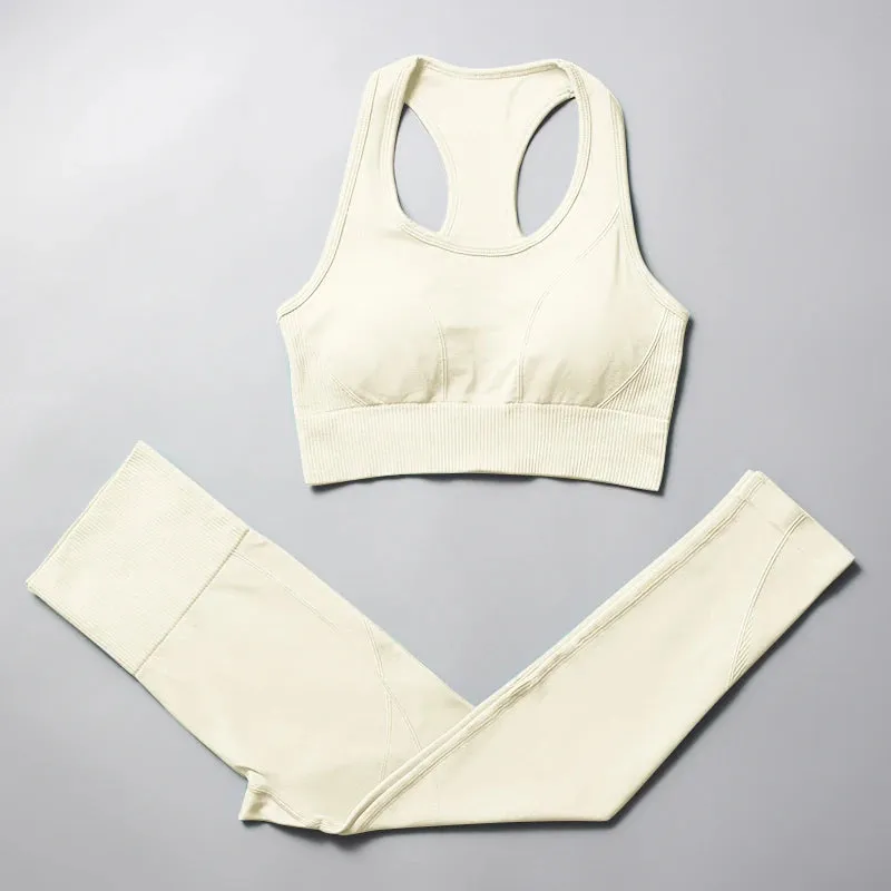 Women's Seamless Yoga Set - Plain High Waist Crop Top and Peach Hip Shorts Leggings Set