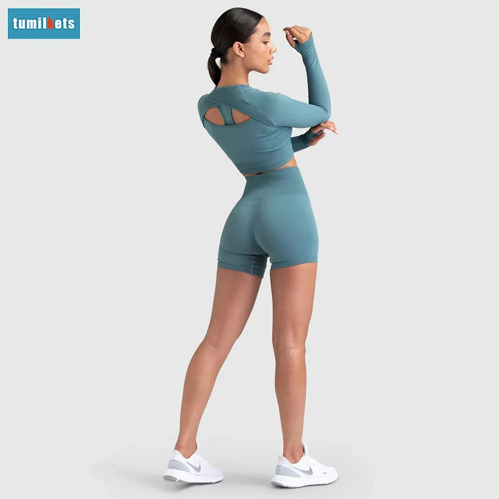 Women's Seamless Yoga Set - Plain High Waist Crop Top and Peach Hip Shorts Leggings Set